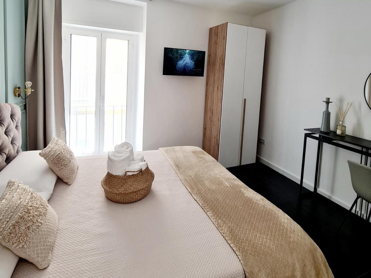 Lena Suite Bari Vecchia Exterior photo